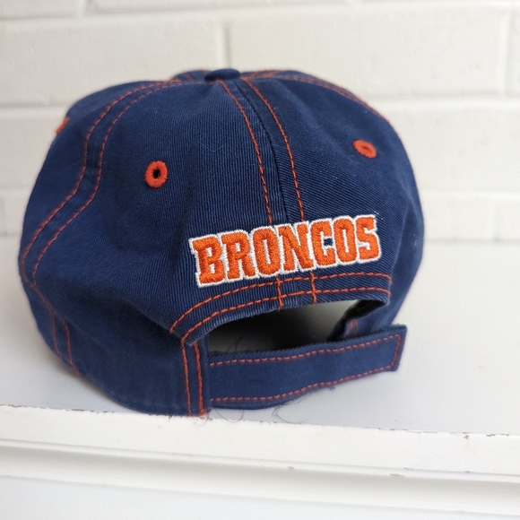 Denver Broncos Hat - Picture 3 of 4